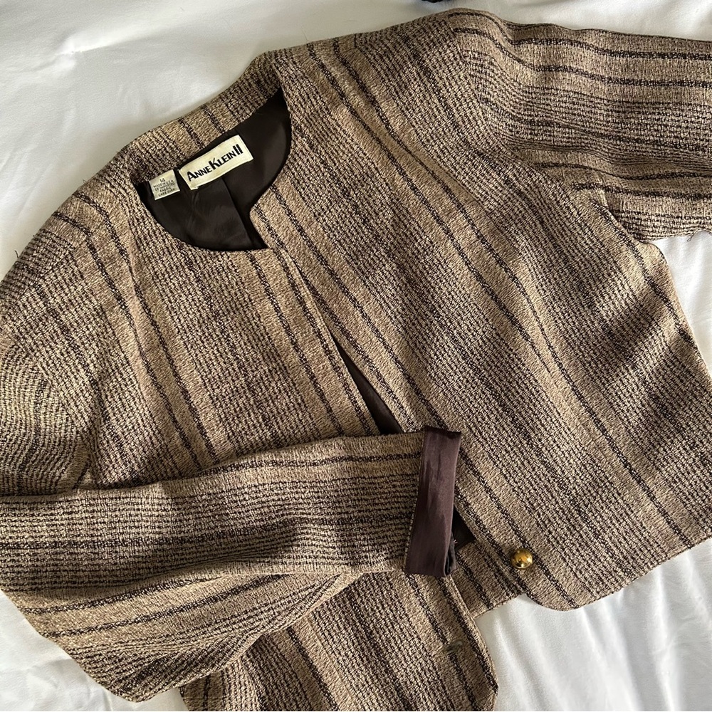 VINTAGE Anne Klein II Cropped Blazer with Shoulder Pads